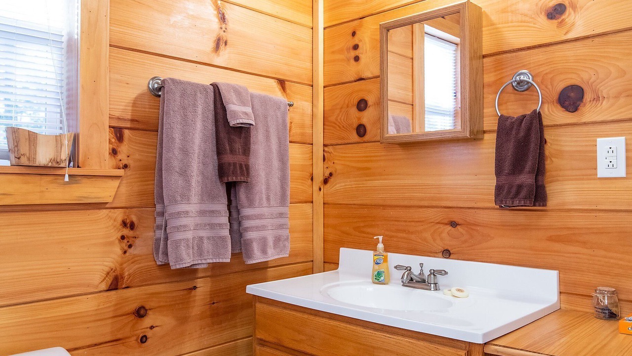 Photo of Bathroom in Campton