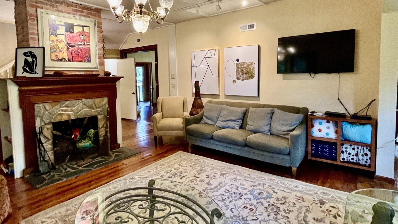 Photo of Livingroom in Swannanoa
