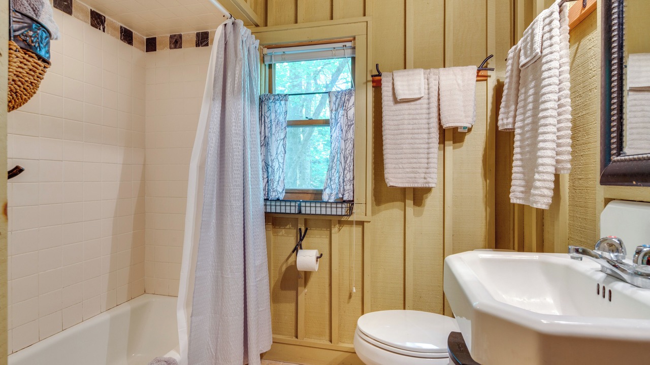 Photo of Bathroom in Cleveland