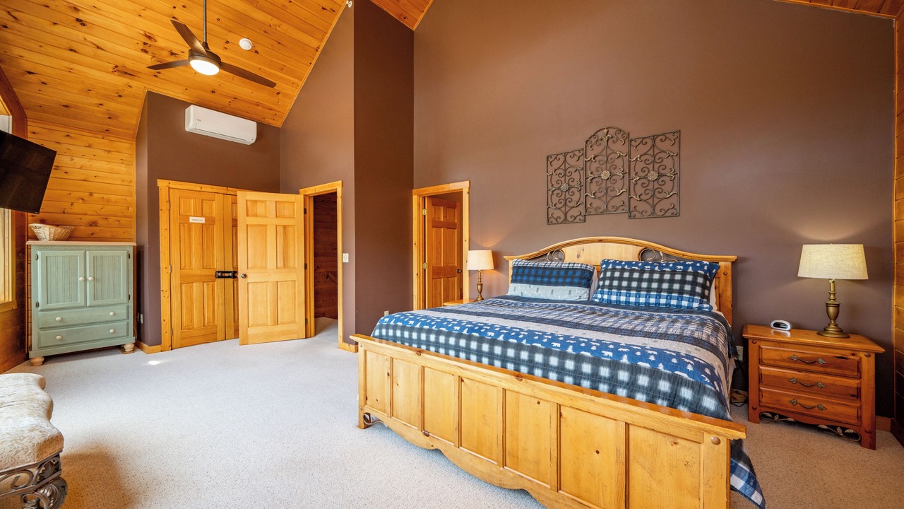 Photo of Bedroom in McHenry