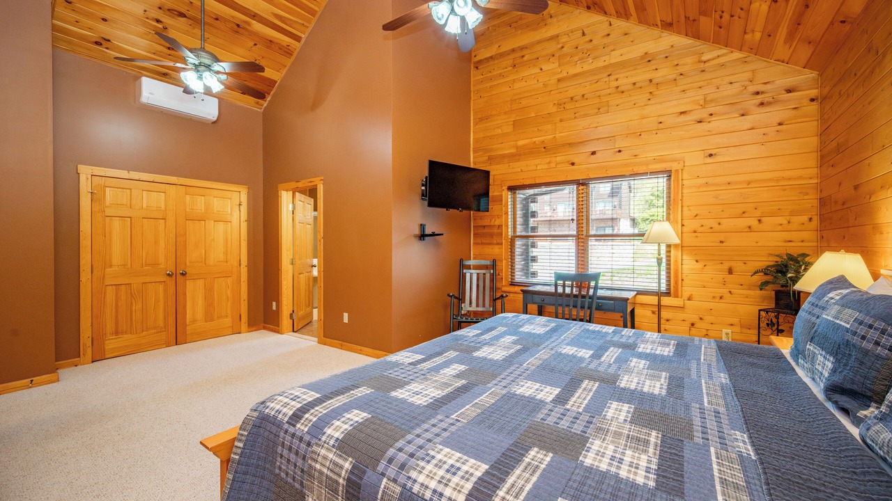 Photo of Bedroom in McHenry