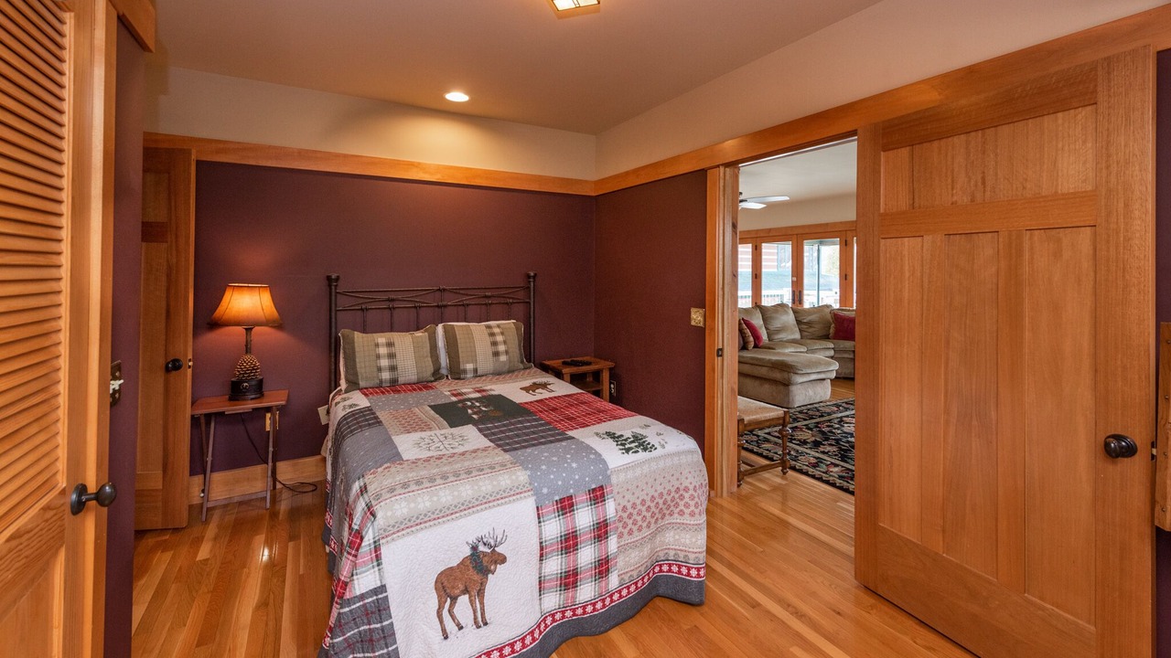Photo of Bedroom in McHenry