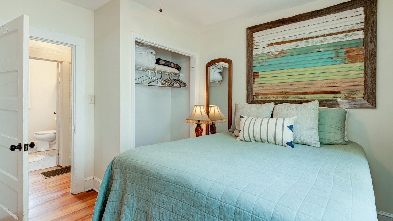 Photo of Bedroom in Woodfin