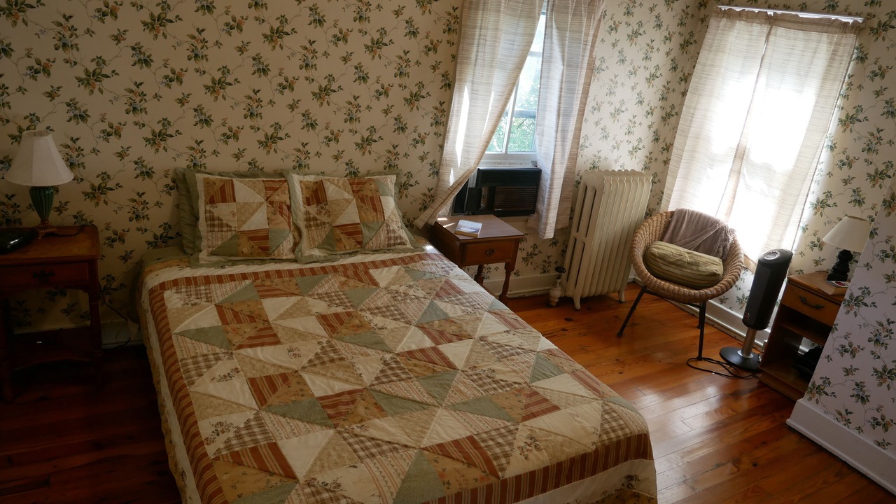 Photo of Bedroom in Mascot