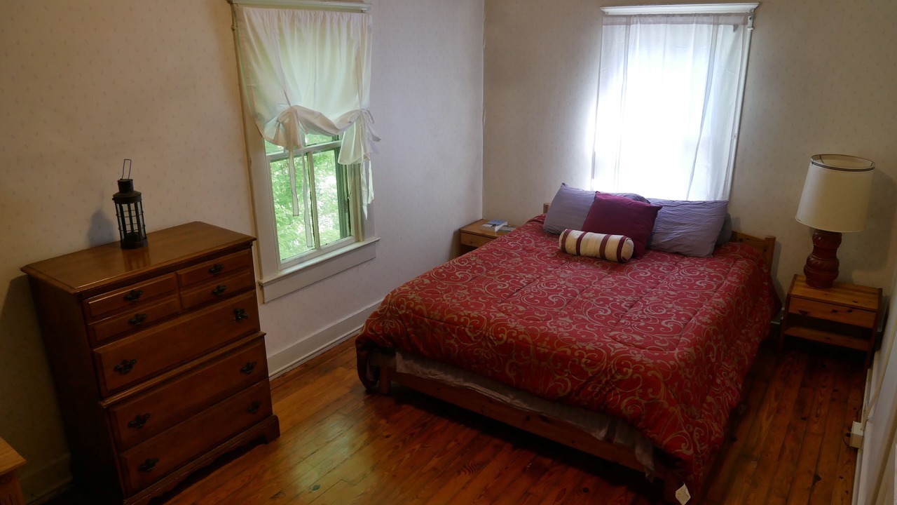 Photo of Bedroom in Mascot