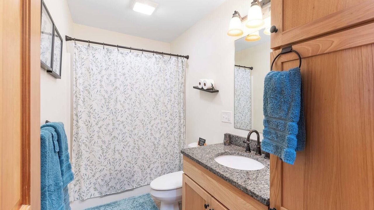 Photo of Bathroom in Birchview by the Saco