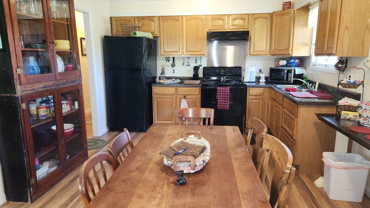 Photo of Kitchen in Mountain City