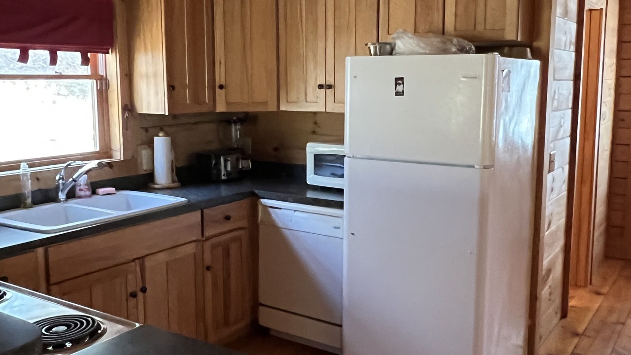 Photo of Kitchen in Grassy Creek