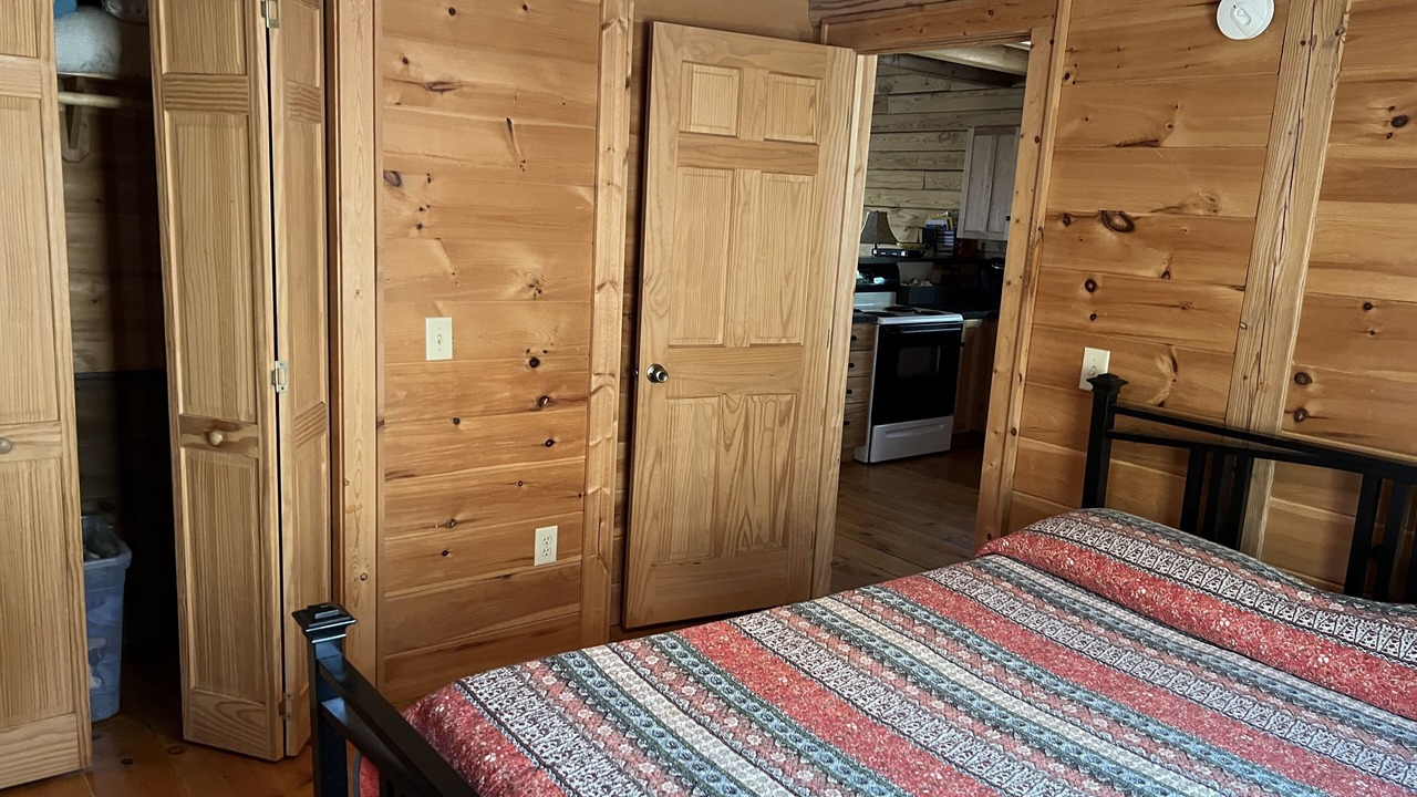 Photo of Bedroom in Grassy Creek