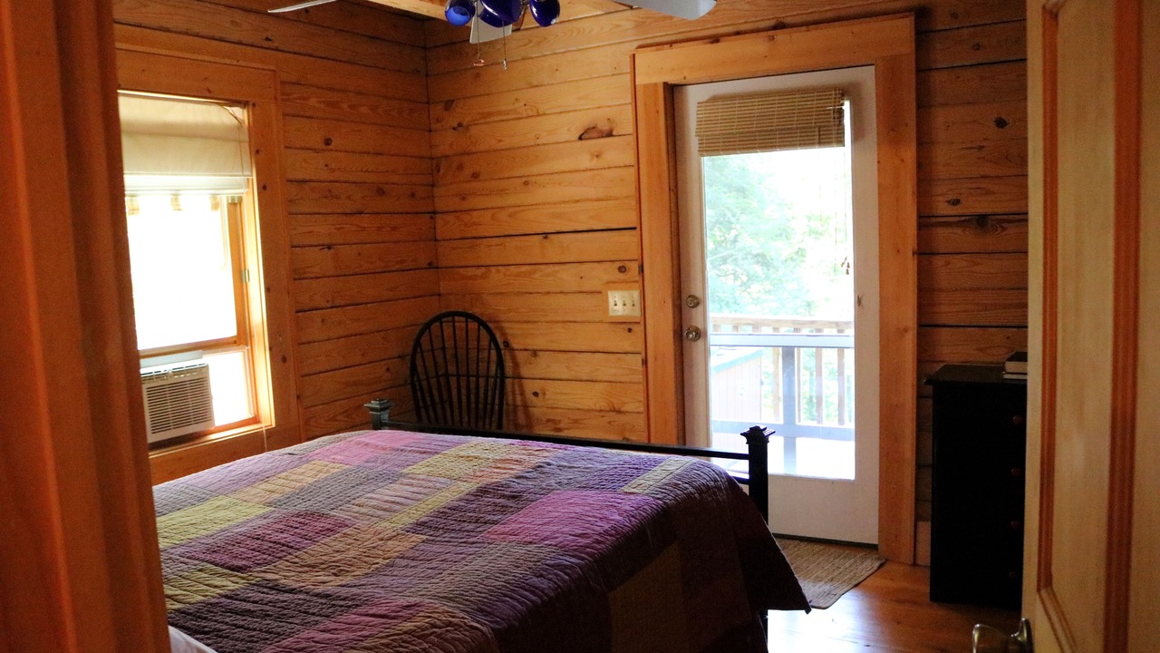 Photo of Bedroom in Grassy Creek