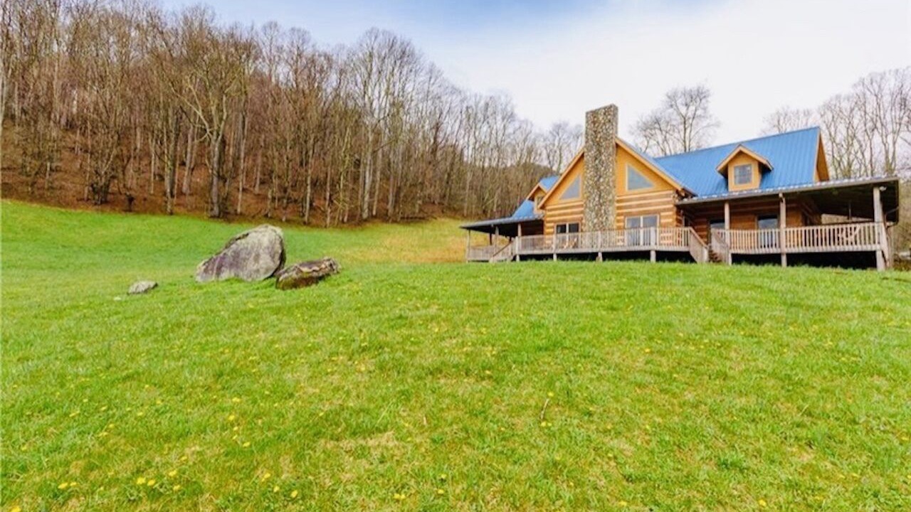 Photo of Outdoor in Bakersville