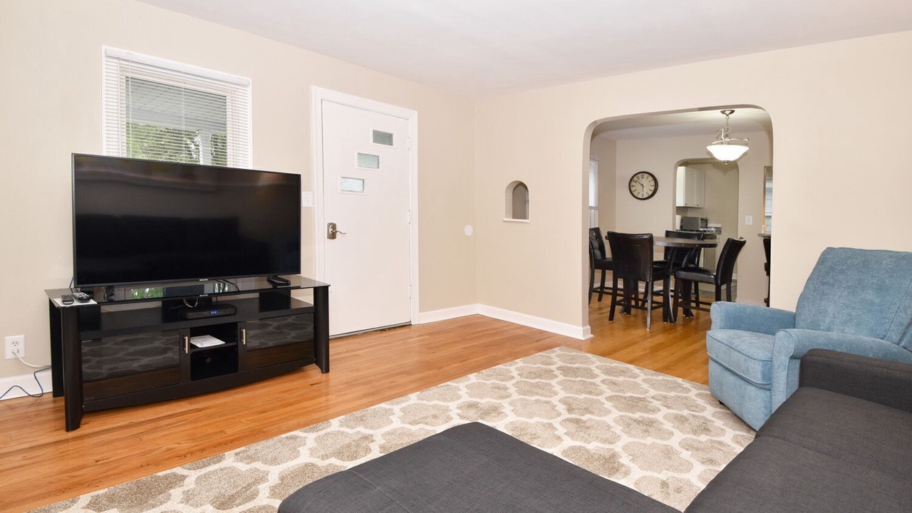 Photo of Livingroom in Blue Ash