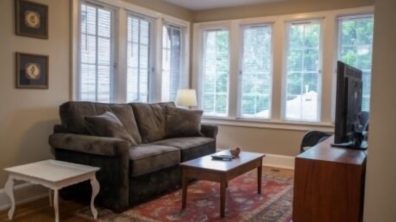 Photo of Bedroom in Northside District