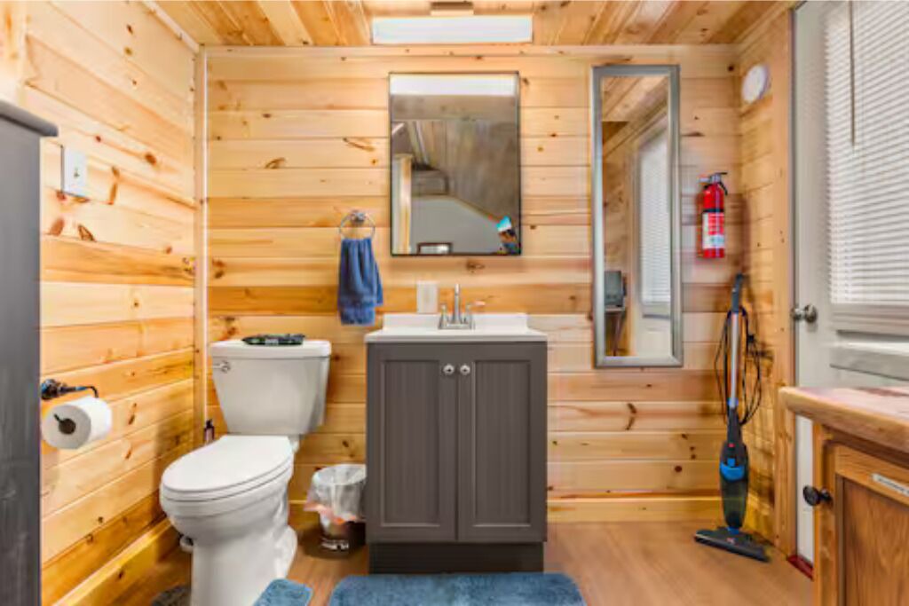 Photo of Bathroom in Stanton