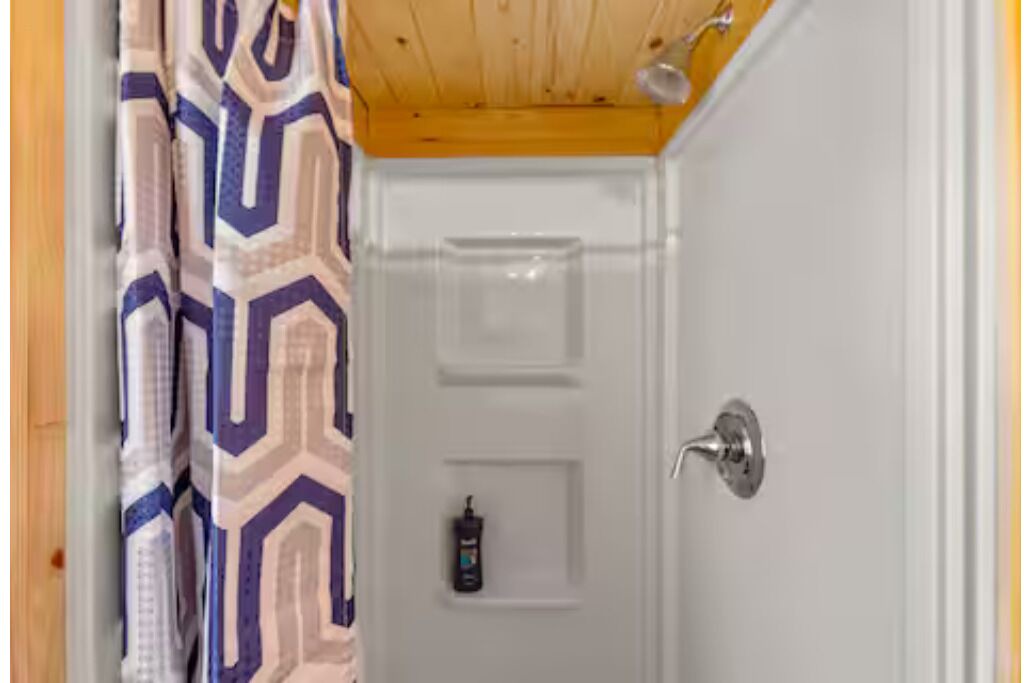 Photo of Bathroom in Stanton