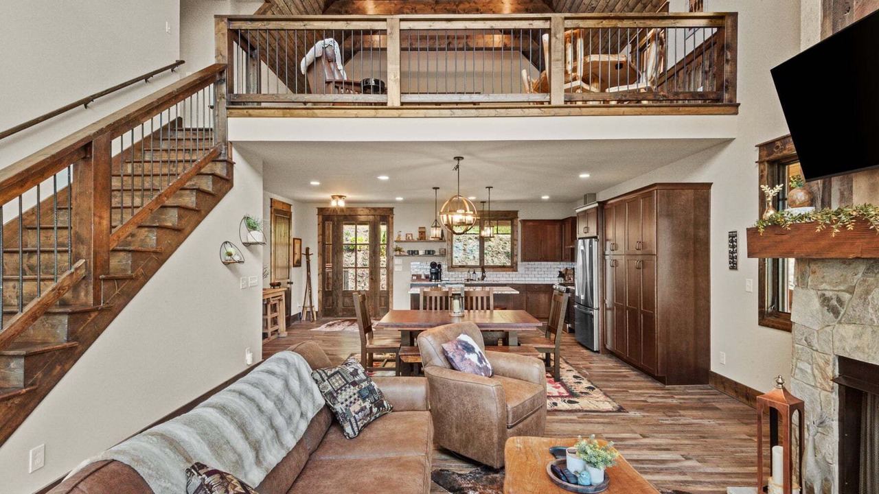 Photo of Livingroom in Elk Park