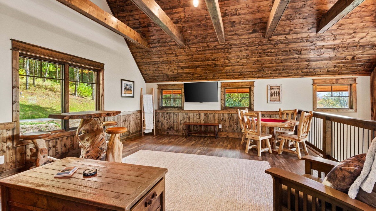 Photo of Livingroom in Elk Park