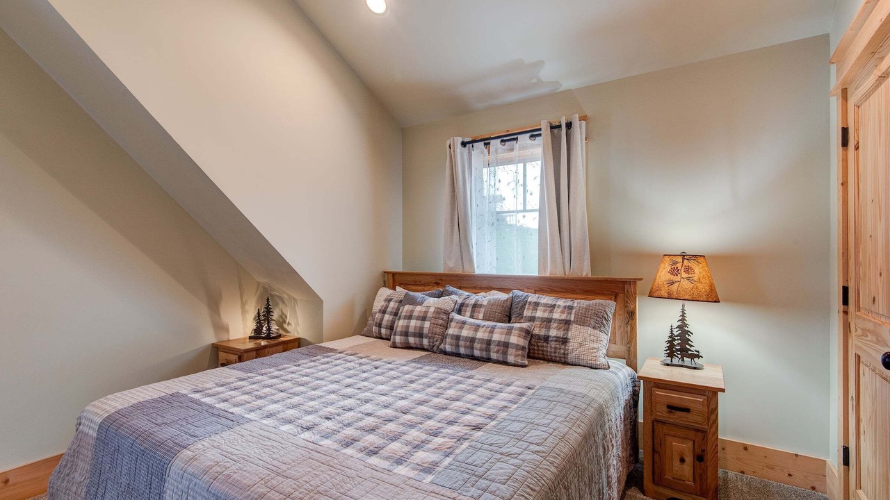 Photo of Bedroom in Elk Park