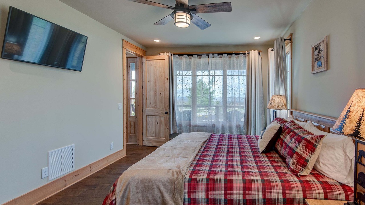 Photo of Bedroom in Elk Park