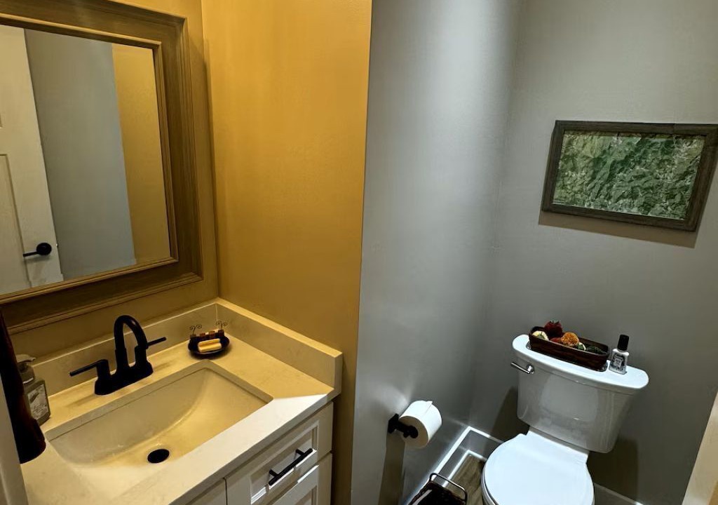 Photo of Bathroom in Todd