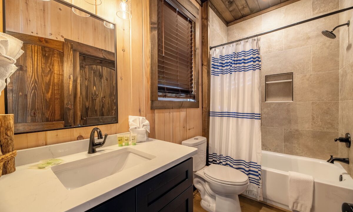 Photo of Bathroom in Sevierville