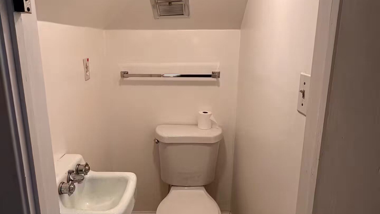 Photo of Bathroom in Garrison