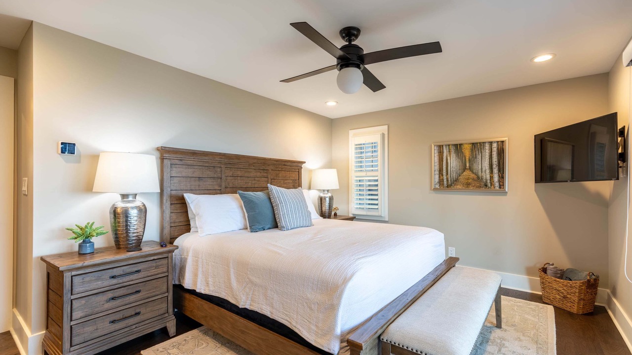 Photo of Bedroom in Lenoir