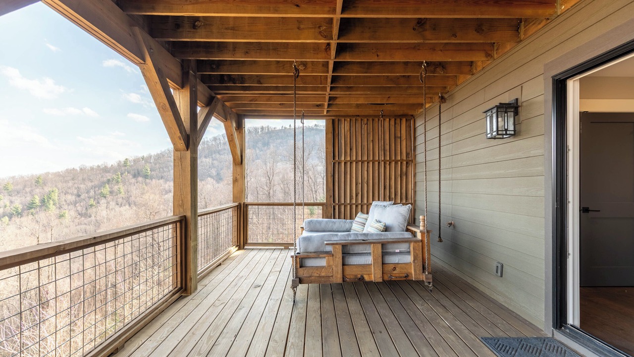 Photo of Patio Balcony in Lenoir