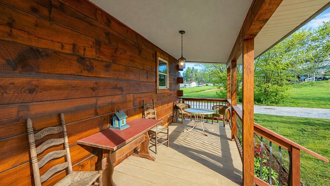 Photo of Outdoor in Hendersonville