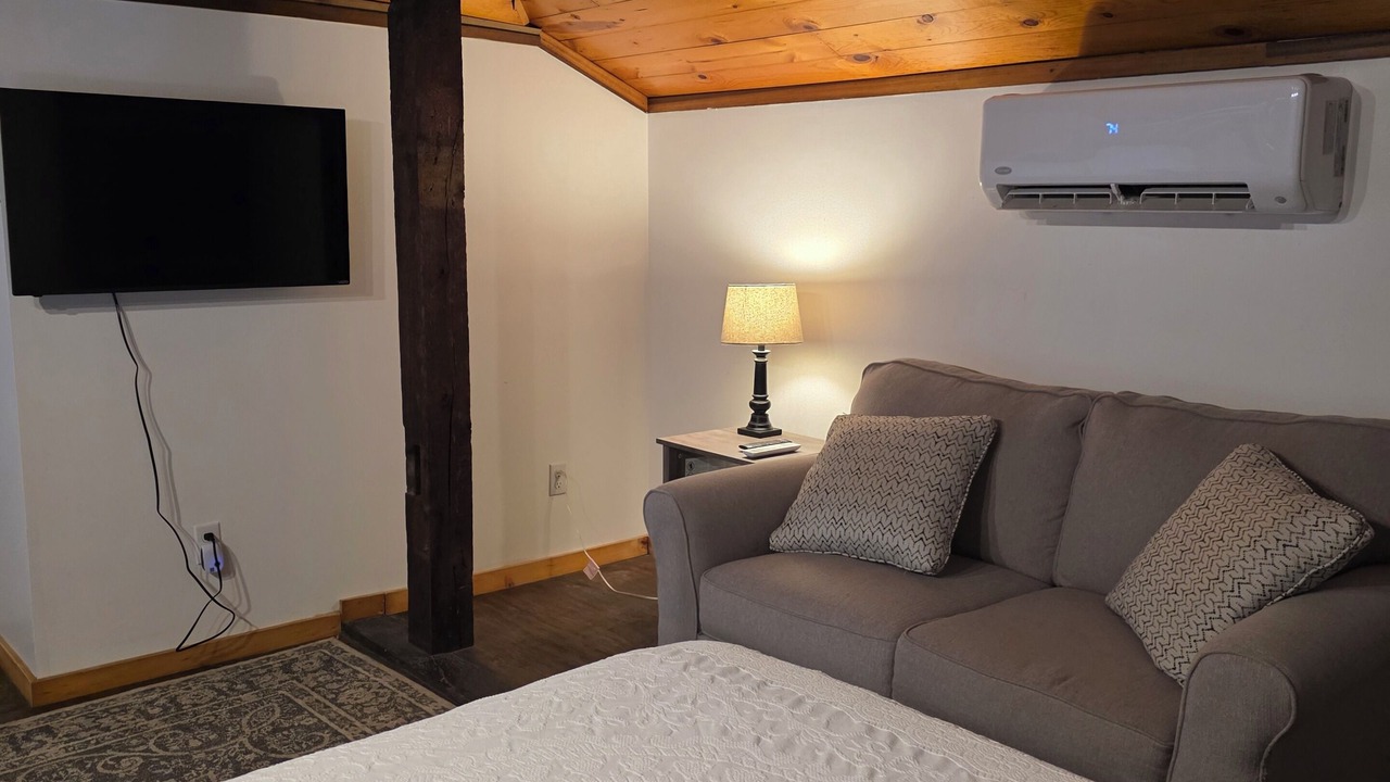 Photo of Bedroom in Vevay