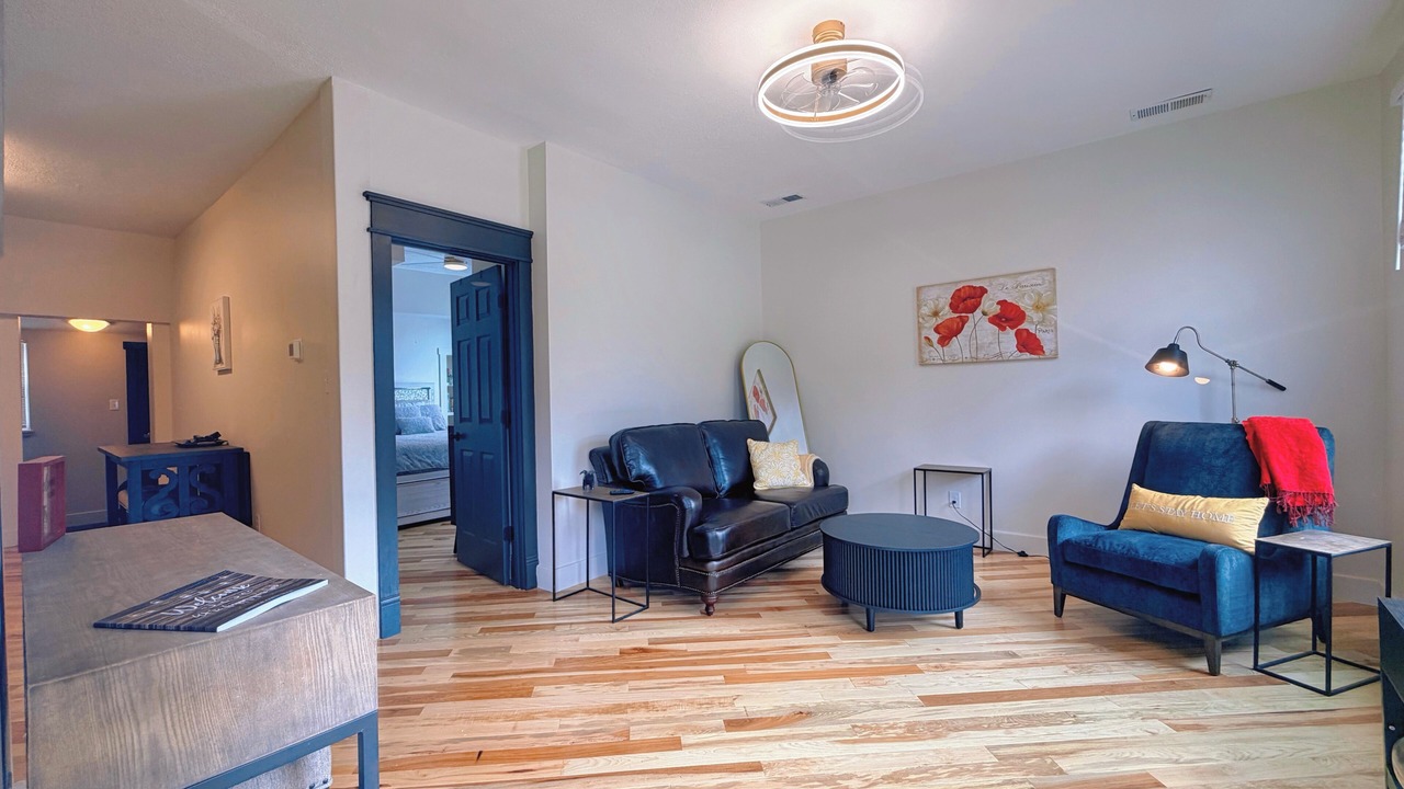 Photo of Livingroom in Historic South Hill