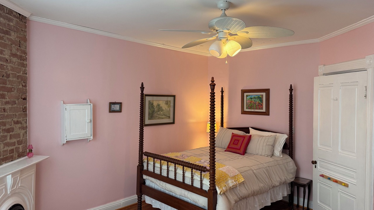 Photo of Bedroom in Frankfort