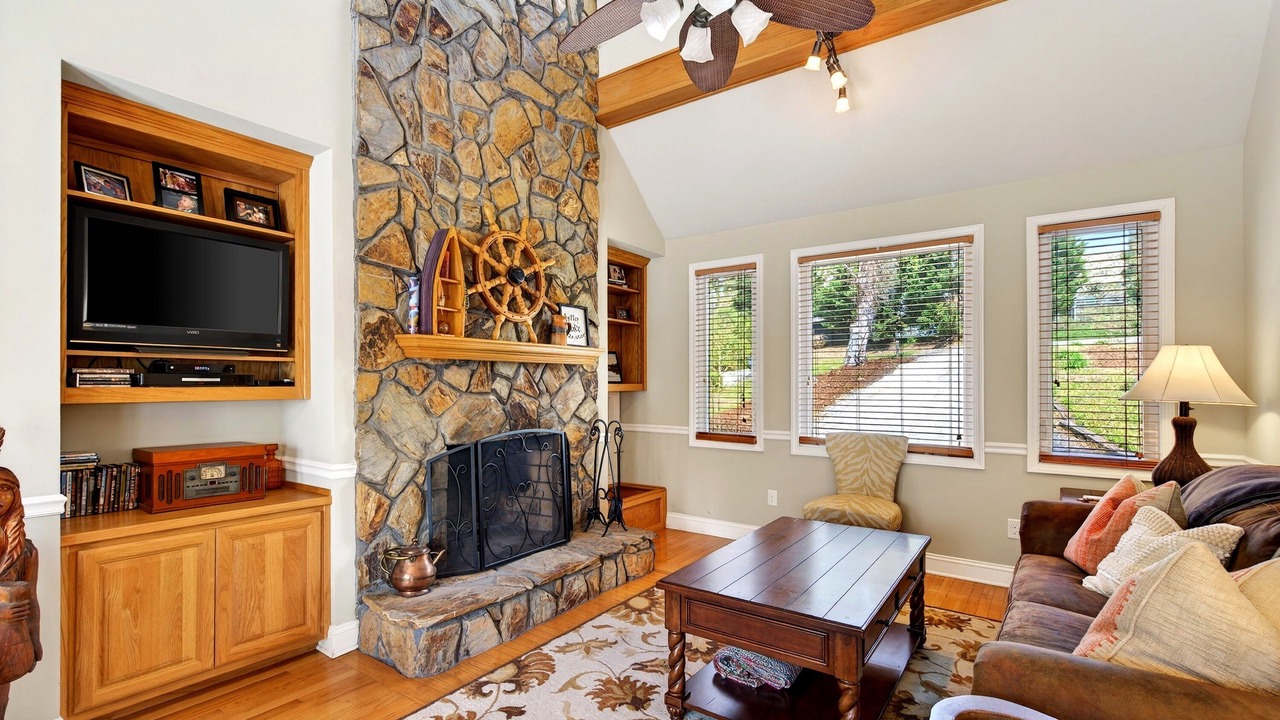 Photo of Livingroom in Nebo