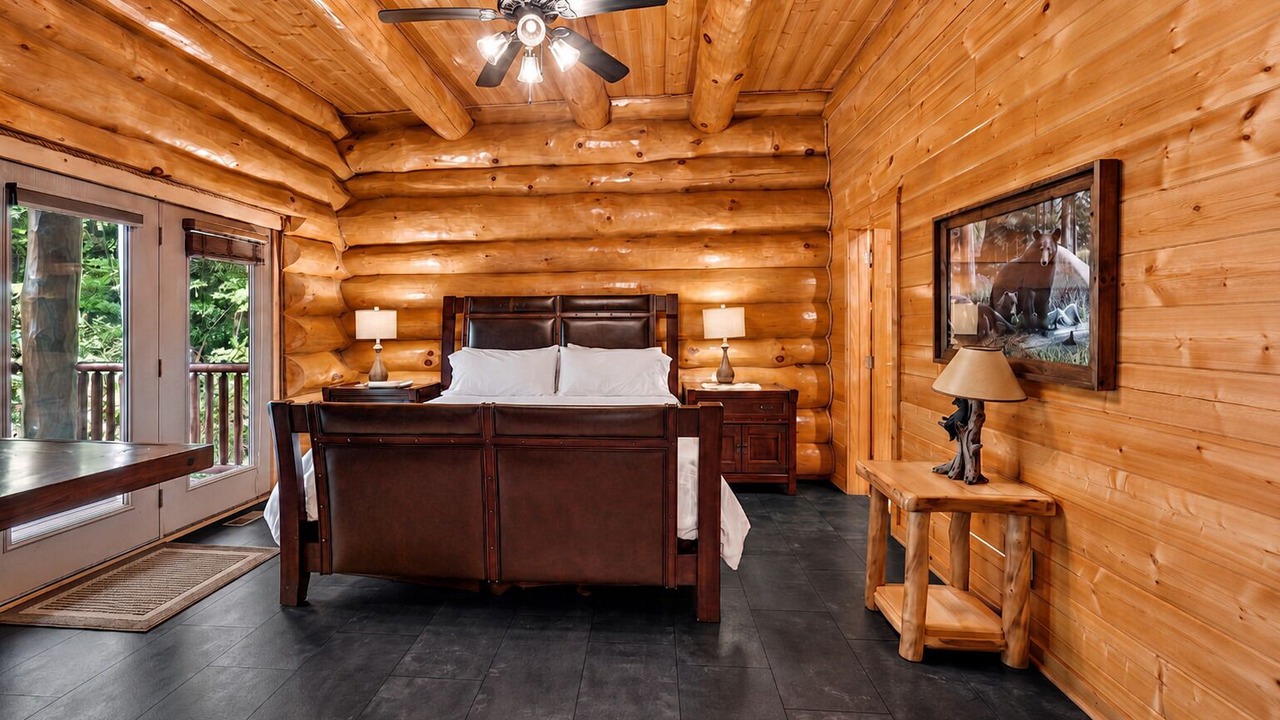 Photo of Bedroom in Pittman Center