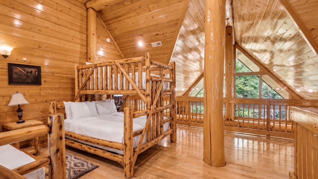 Photo of Bedroom in Pittman Center