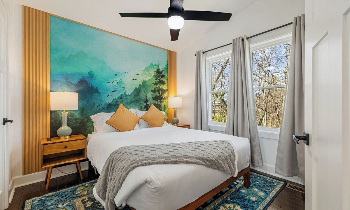 Photo of Bedroom in Woodfin