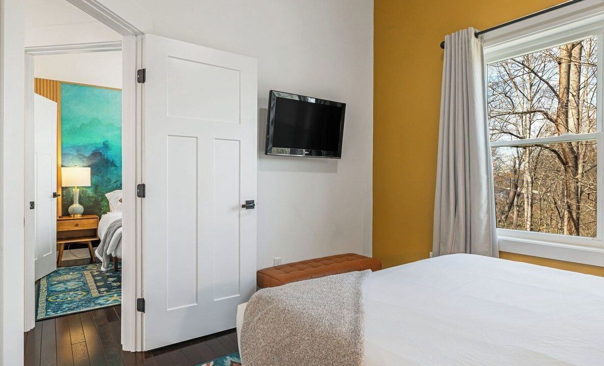 Photo of Bedroom in Woodfin