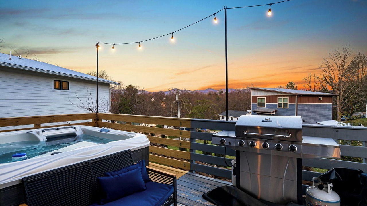 Photo of Outdoor in Woodfin