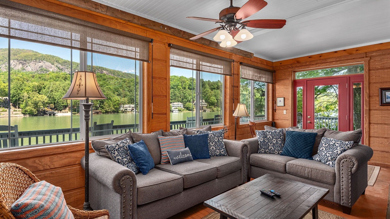 Photo of Bedroom in Lake Lure