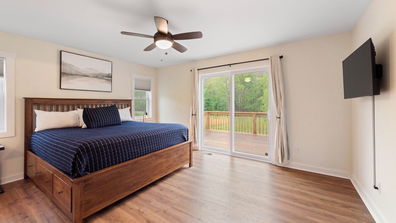 Photo of Bedroom in Lansing
