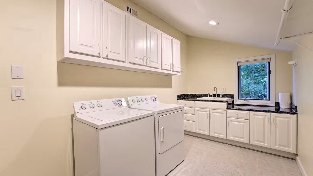 Photo of Bedroom in Lake Lure