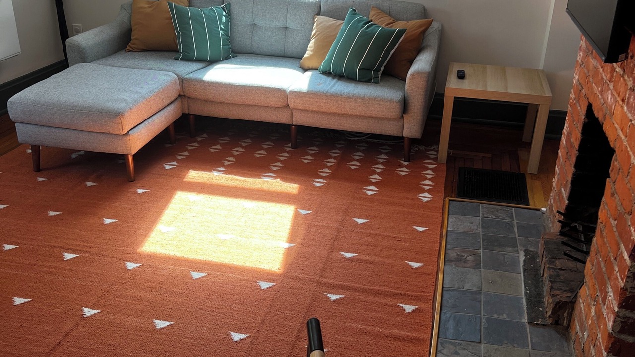 Photo of Livingroom in Columbia-Tusculum