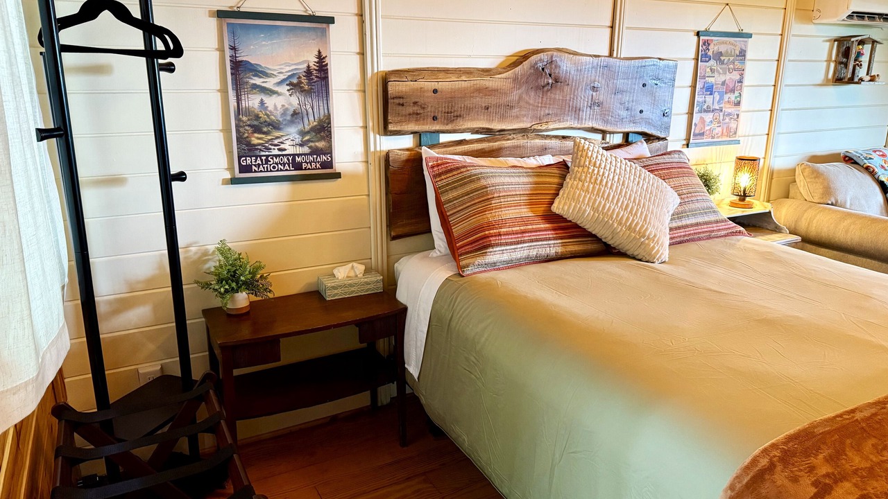 Photo of Bedroom in Laurel Ridge