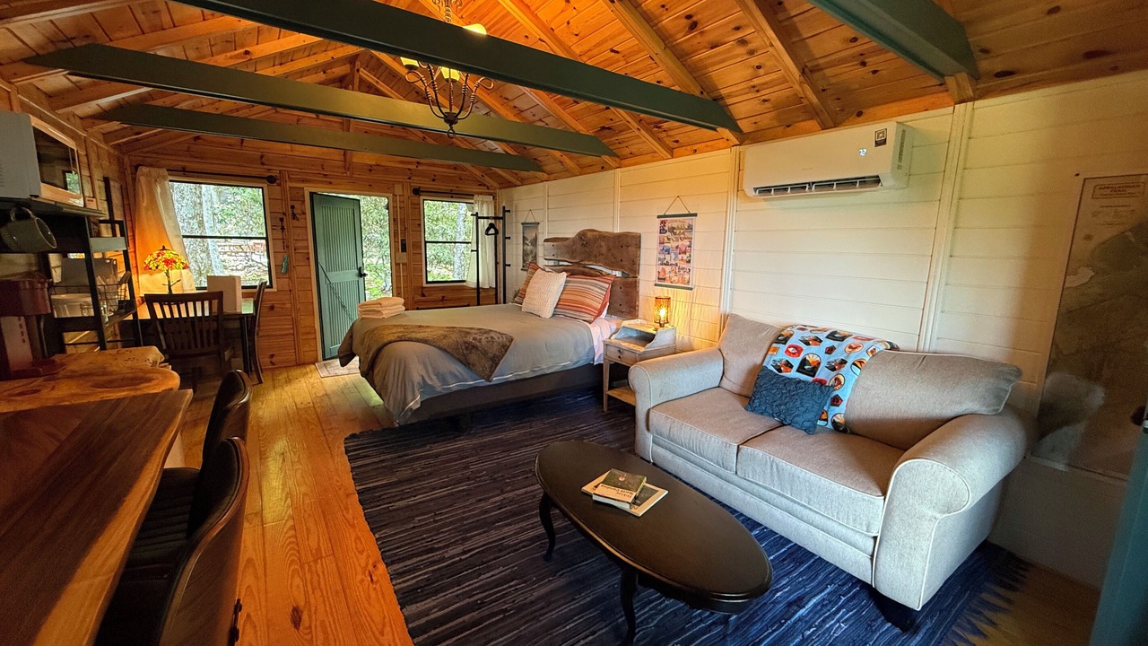 Photo of Bedroom in Laurel Ridge
