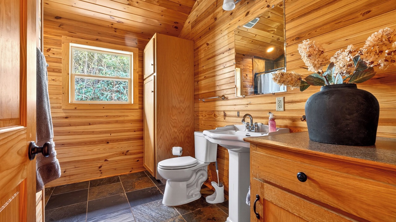 Photo of Bathroom in Saint Helens