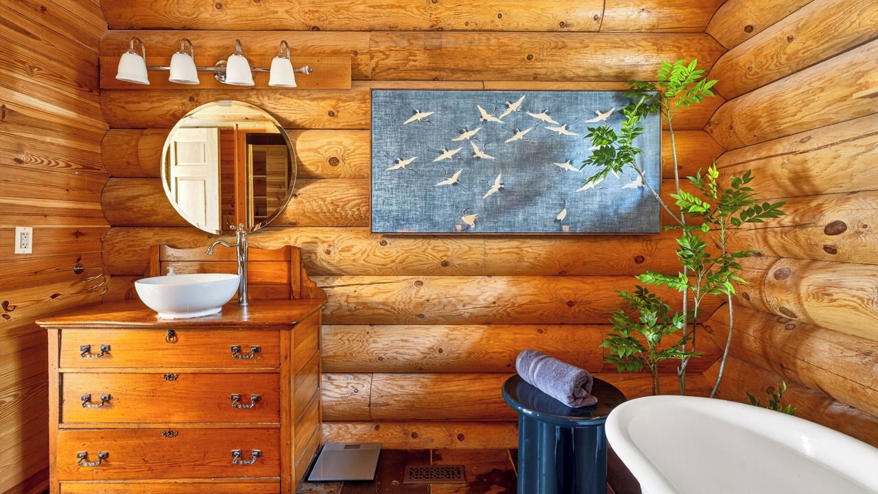 Photo of Bathroom in Saint Helens