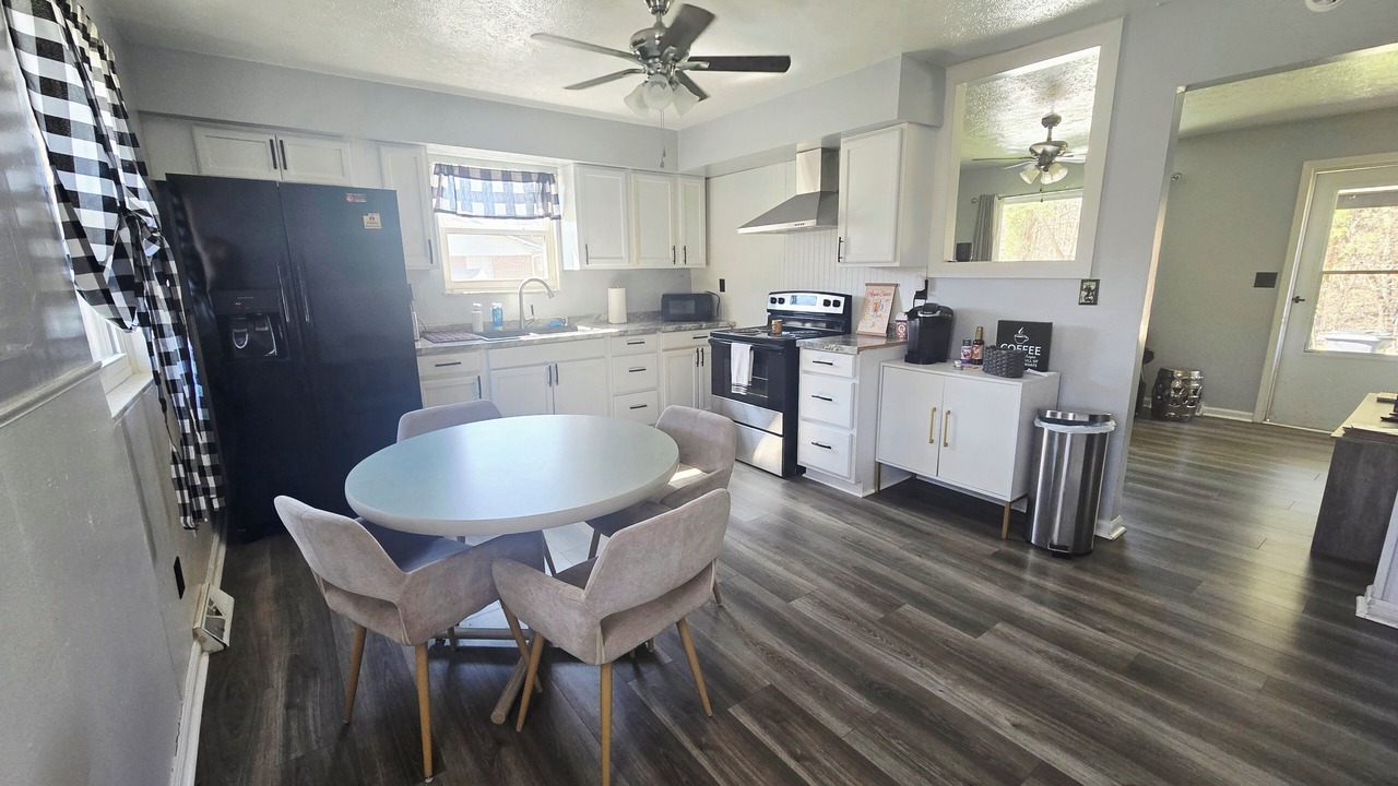 Photo of Kitchen in Stanton