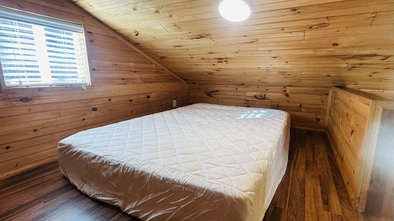 Photo of Bedroom in Frank