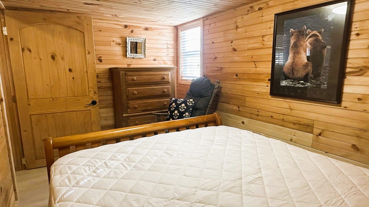 Photo of Bedroom in Frank