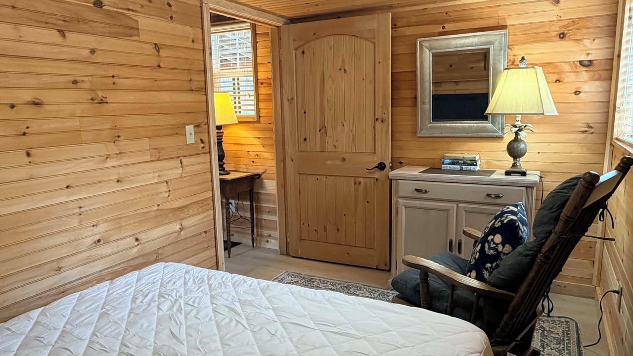 Photo of Bedroom in Frank
